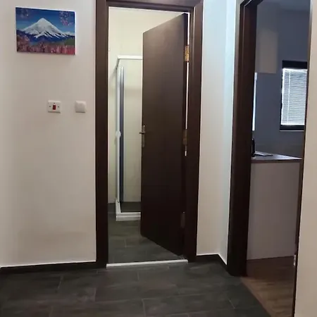 Two Bedroom Close To Gondola Apartmán *