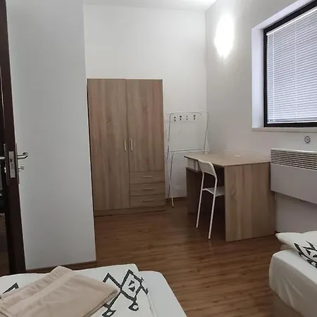 Two Bedroom Close To Gondola Apartmán